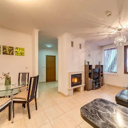 Alpine Comfort At Grand Monastery Apartament